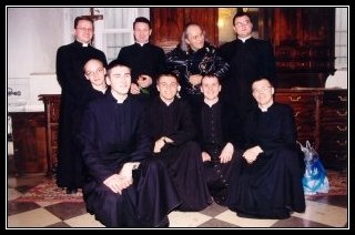 *(fot. Fotograf Seminaryjny AD 2004)
