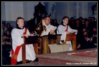 *(fot. Fotograf Seminaryjny AD 2004)