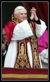 Udzielaj Panie nieustannie Swojego Ducha Ojcu �wi�temu Benedyktowi XVI, niech b�dzie dobrym i m�drym pasterzem ludu, kt�ry mu powierzy�e�. 